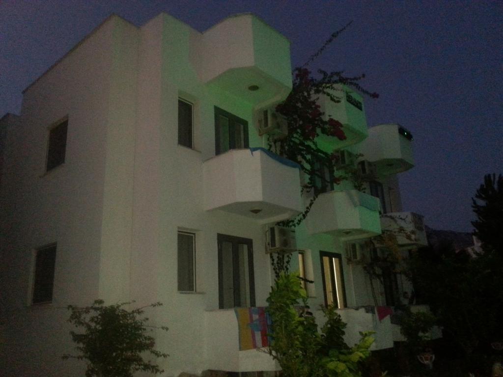 Hermess Hotel Oren  Exterior photo